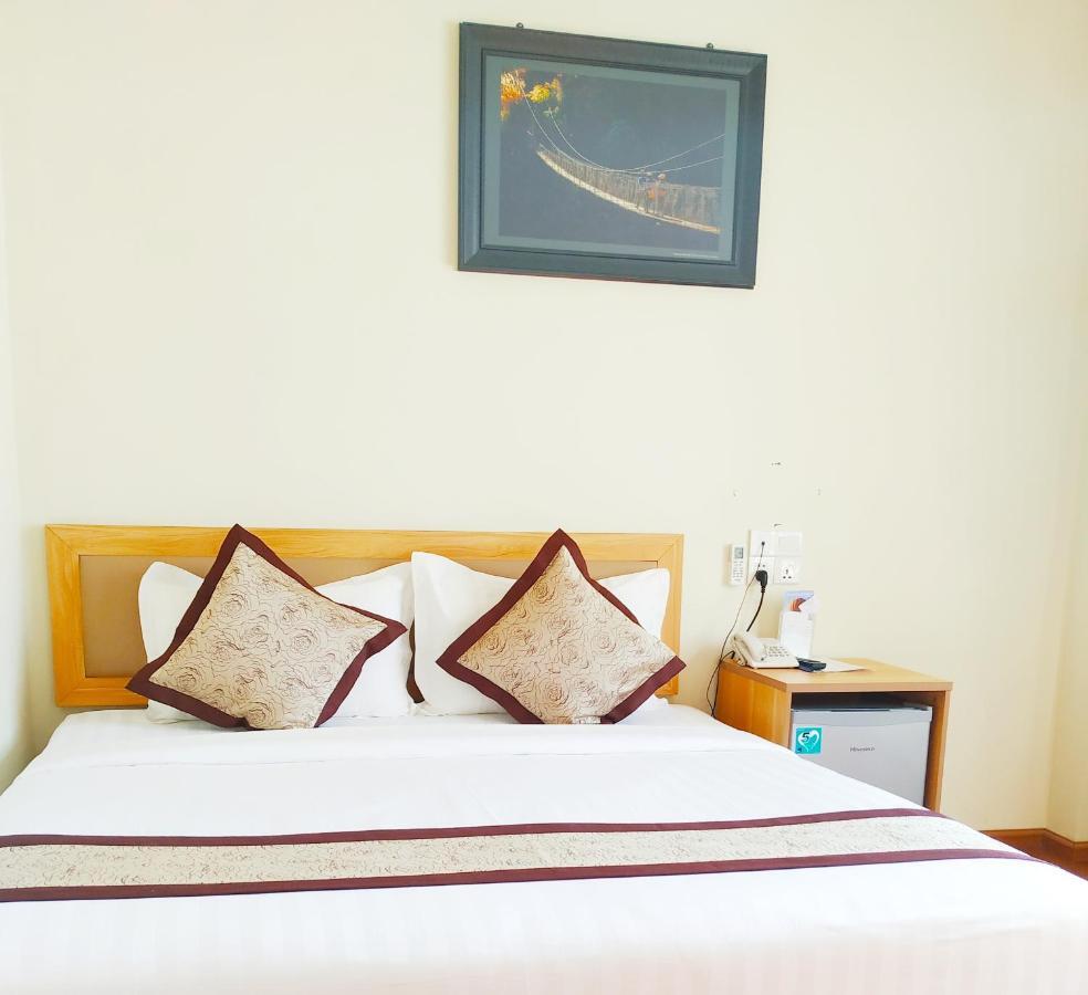 Kayah Land Hotel Loikaw Extérieur photo
